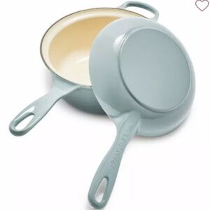 Elegant Blue Cast Iron Dutch Oven